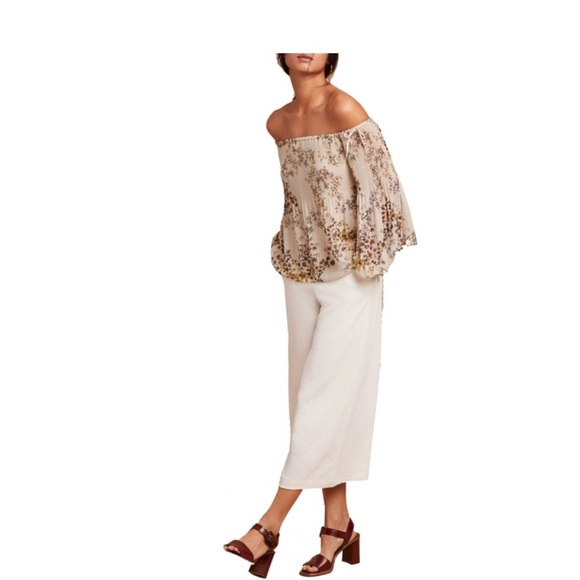 Aritzia Wilfred Talence off the shoulder blouse - Picture 2 of 8